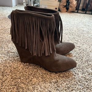 Women’s Chinese Laundry wedge fringe suede bootie